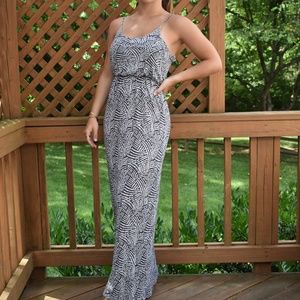 Geometric Patterned Maxi Dress